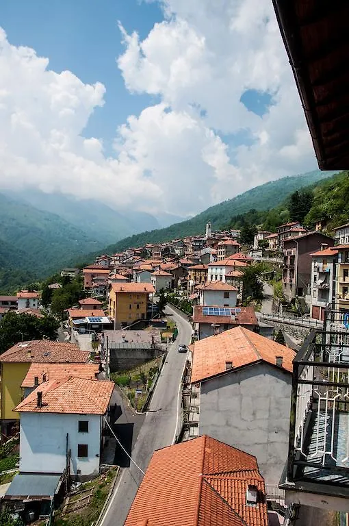 Albergo De Jean Garzeno Italia