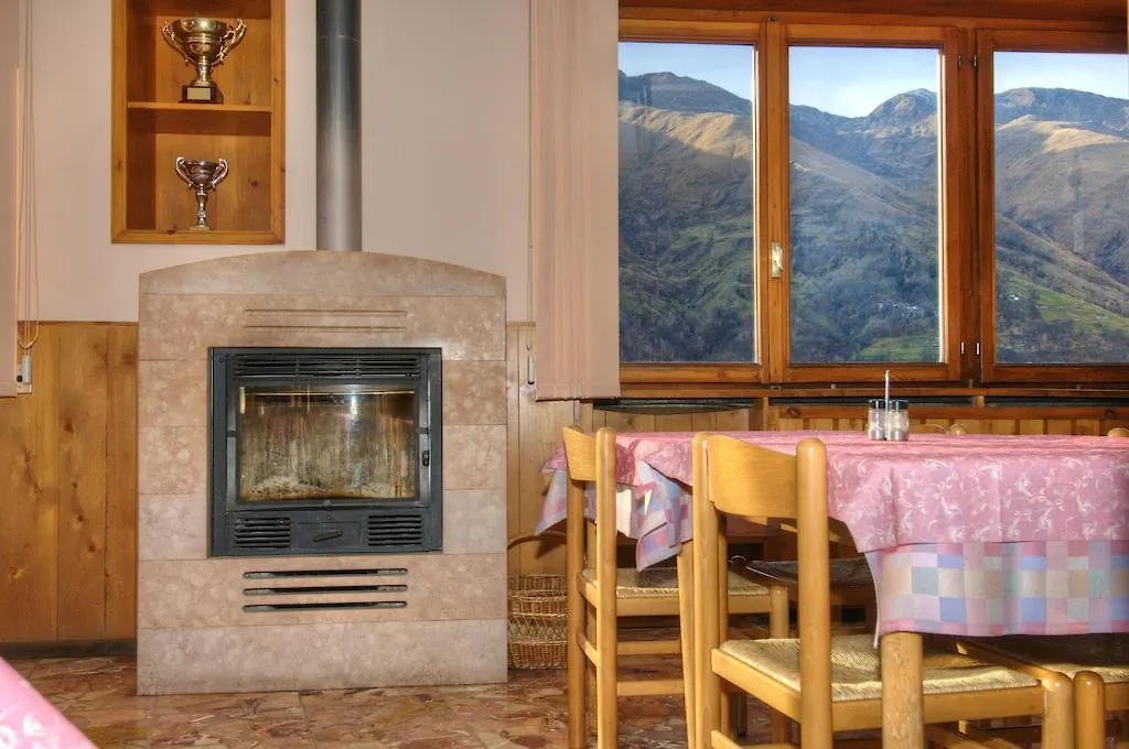 Albergo De Jean Garzeno 0*,  Italia