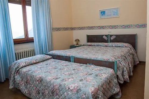 Albergo De Jean Garzeno