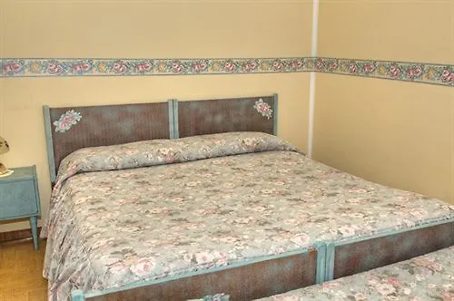 Albergo De Jean Garzeno Hotel