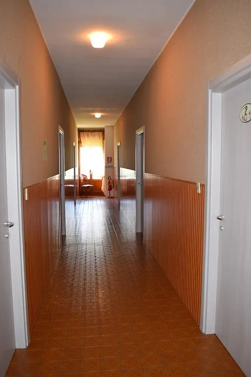 Albergo De Jean Garzeno