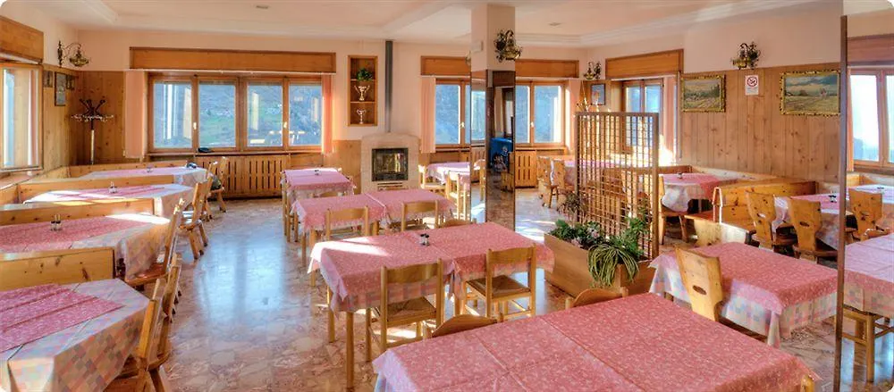 Albergo De Jean Garzeno Hotel